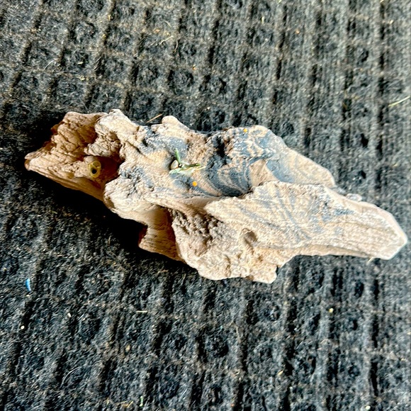 Terrarium Decor-Rock - Picture 1 of 3